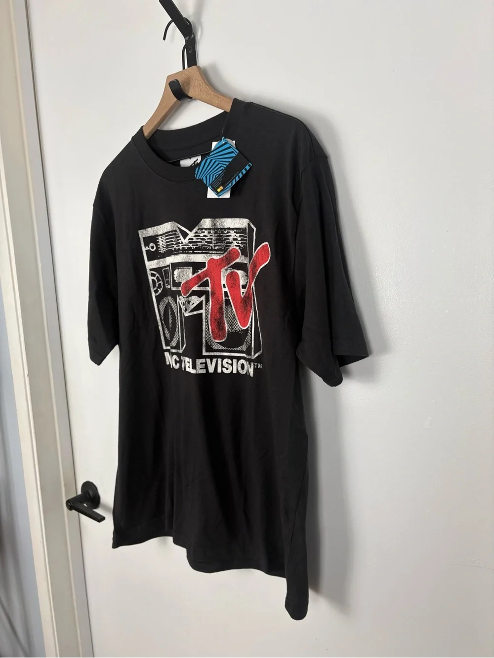 MTV Men’s Boombox 80s Retro Crewneck Graphic T-Shirt